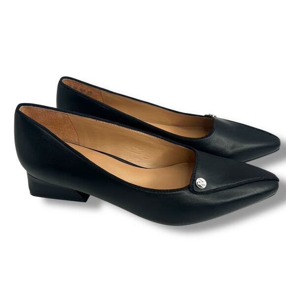 Naturalizer Black Low Heel Pumps Size 7 Chunky Kitten Heel Pointy Toe Heels - Picture 1 of 11